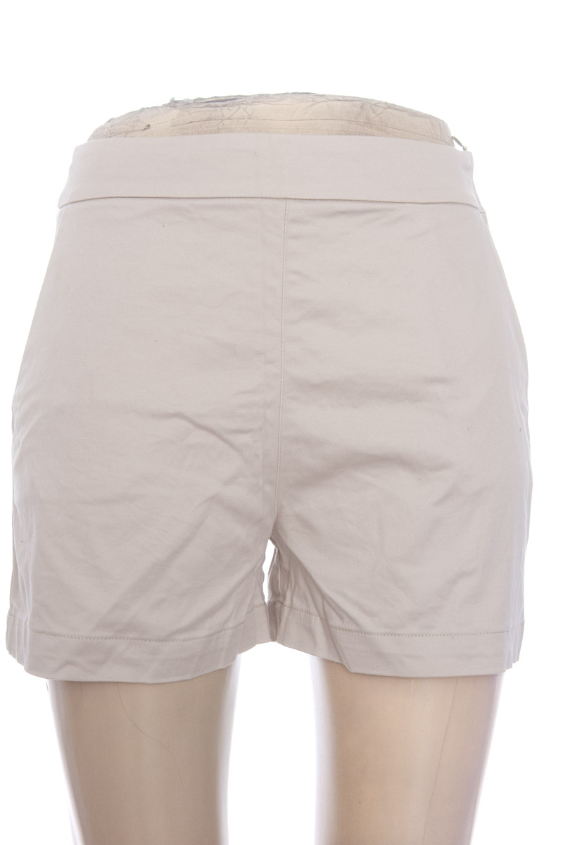 Short color Beige - Free