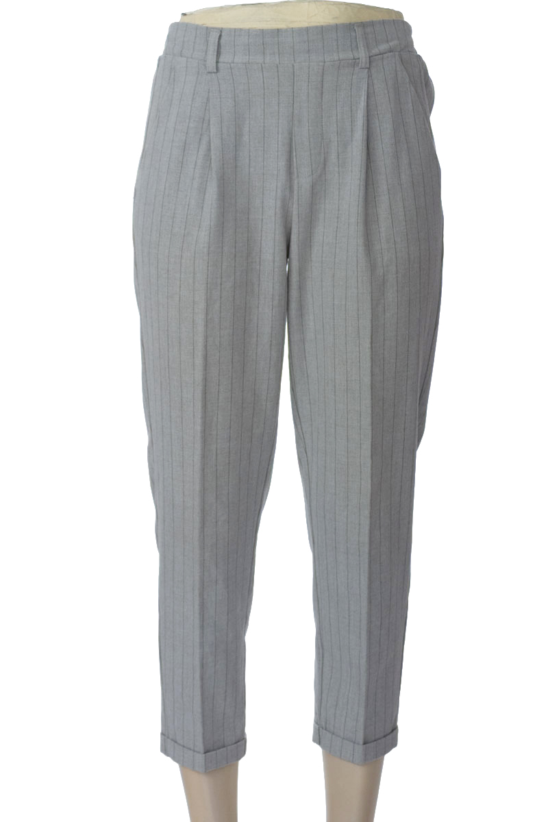 Pantalones color Gris - Stradivarius