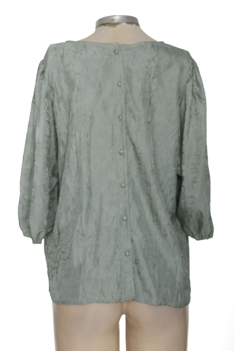 Blusa color Verde - Basement