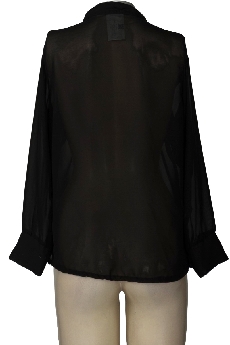 Blusa color Negro - Closeando