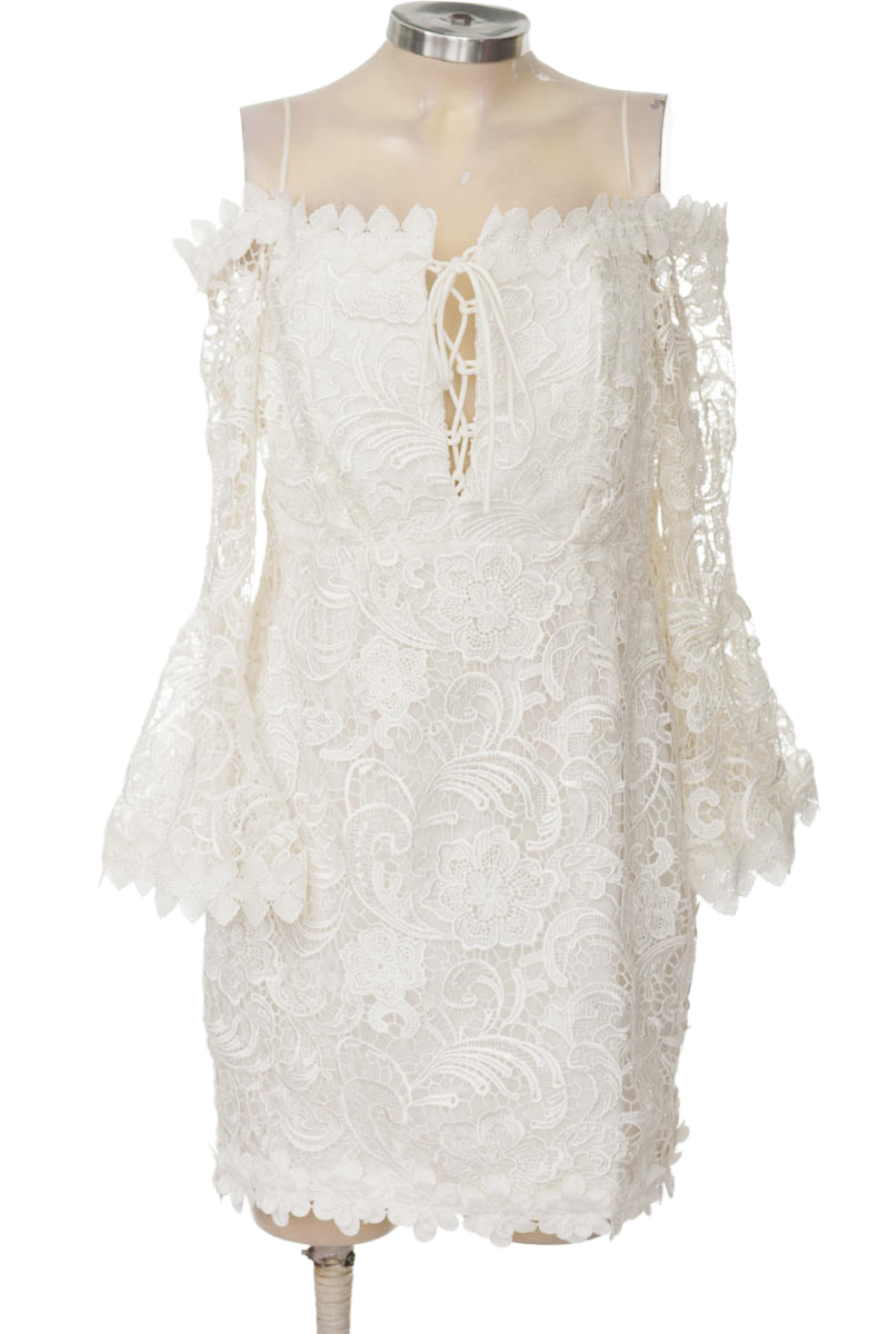 Vestido / Enterizo color Blanco - Luxxel