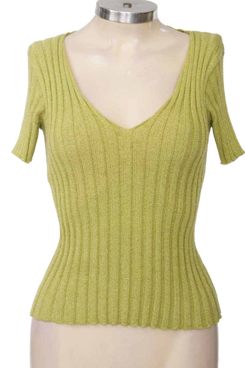 Sweater color Verde - Closeando