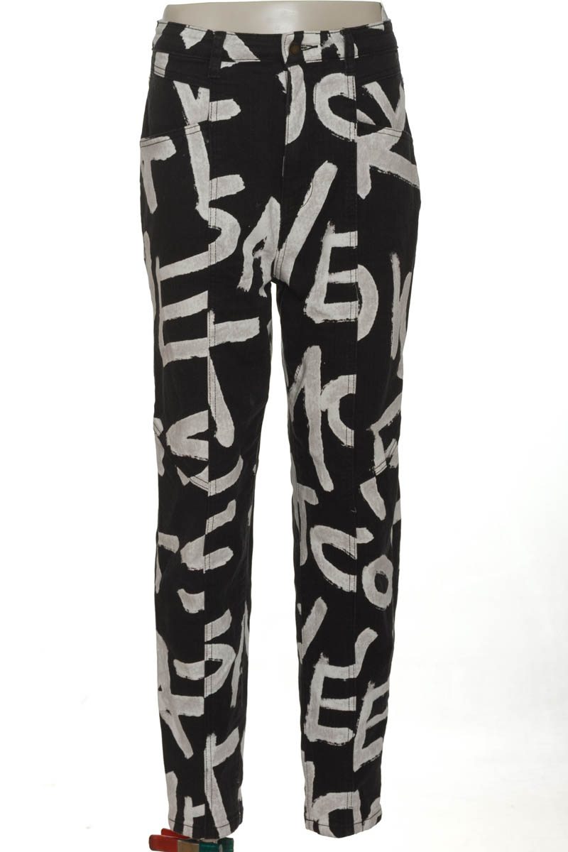 Pantalones color Negro - Desigual