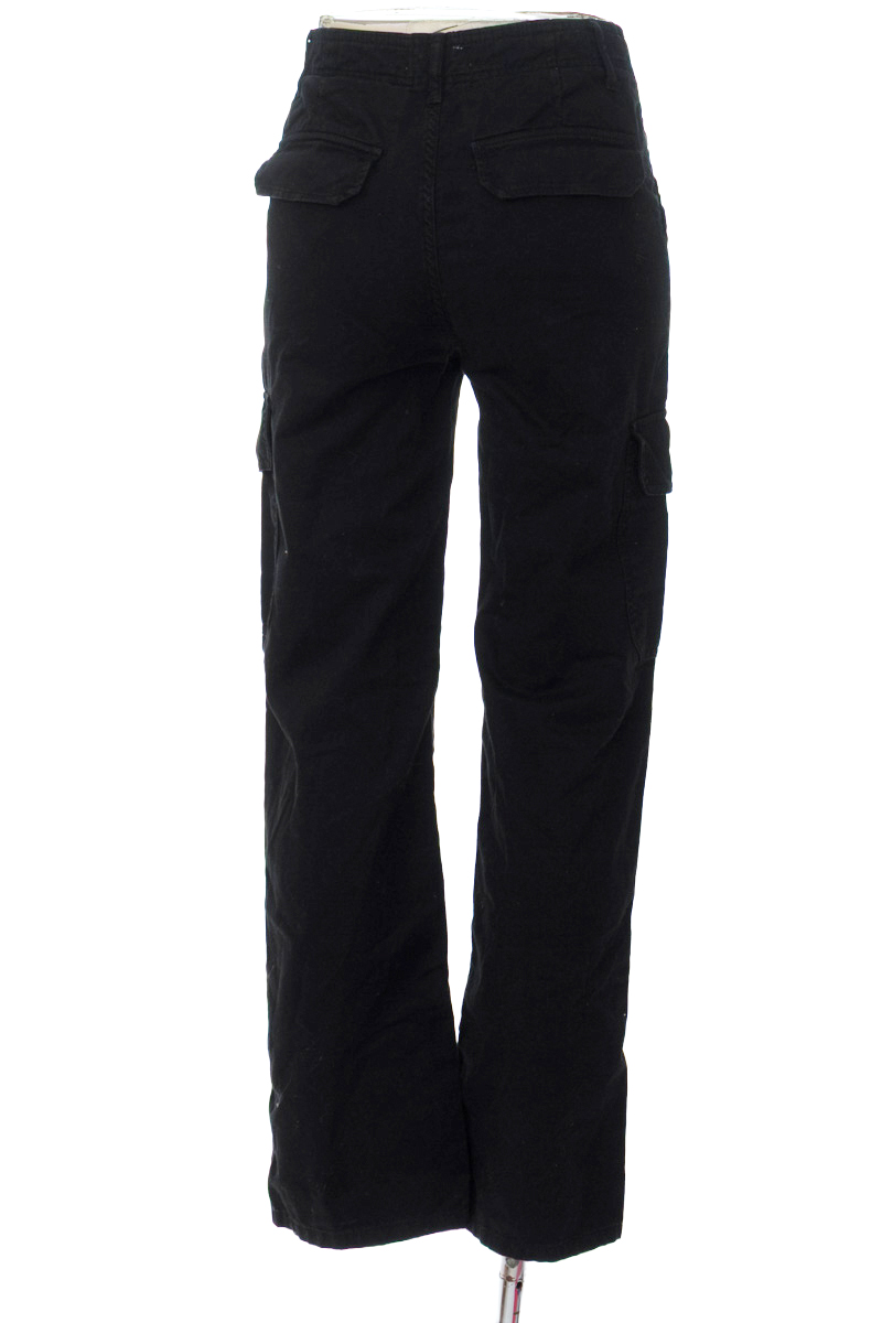 Pantalones color Negro - Zara
