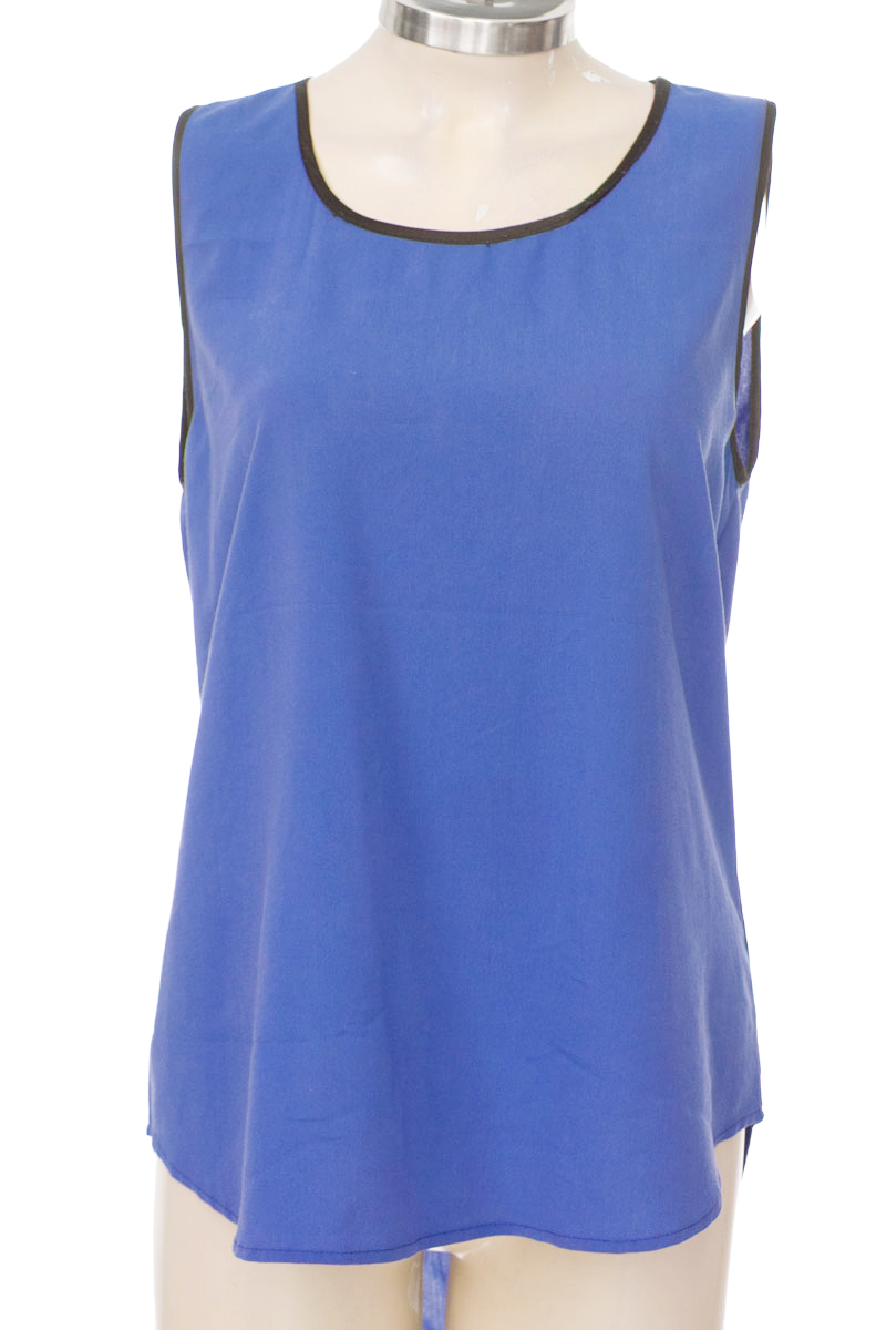 Top / Camiseta color Azul - Closeando