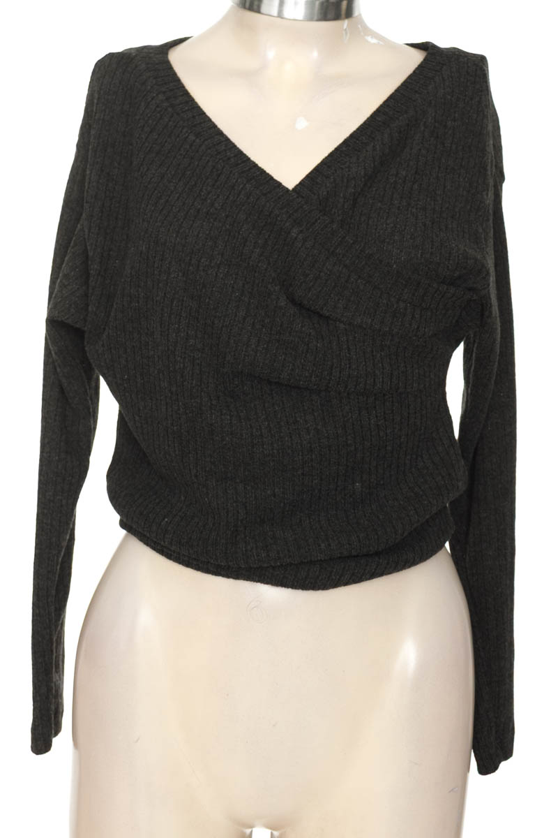 Sweater color Gris - XUSS