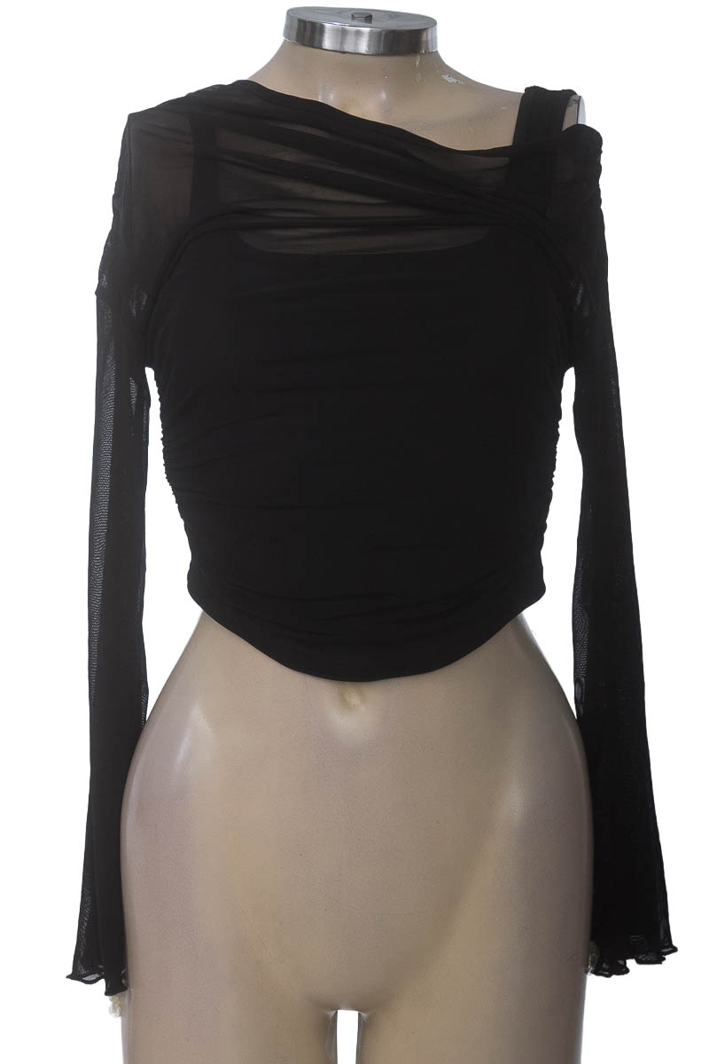 Top / Camiseta color Negro - Shein