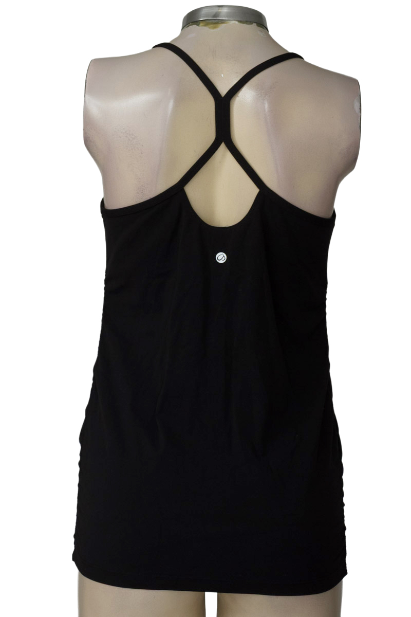 Top / Camiseta color Negro - Closeando