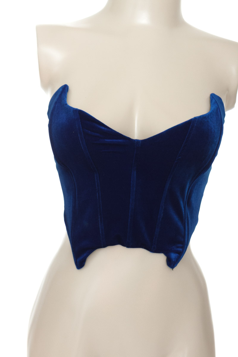 Top / Camiseta color Azul - Bershka