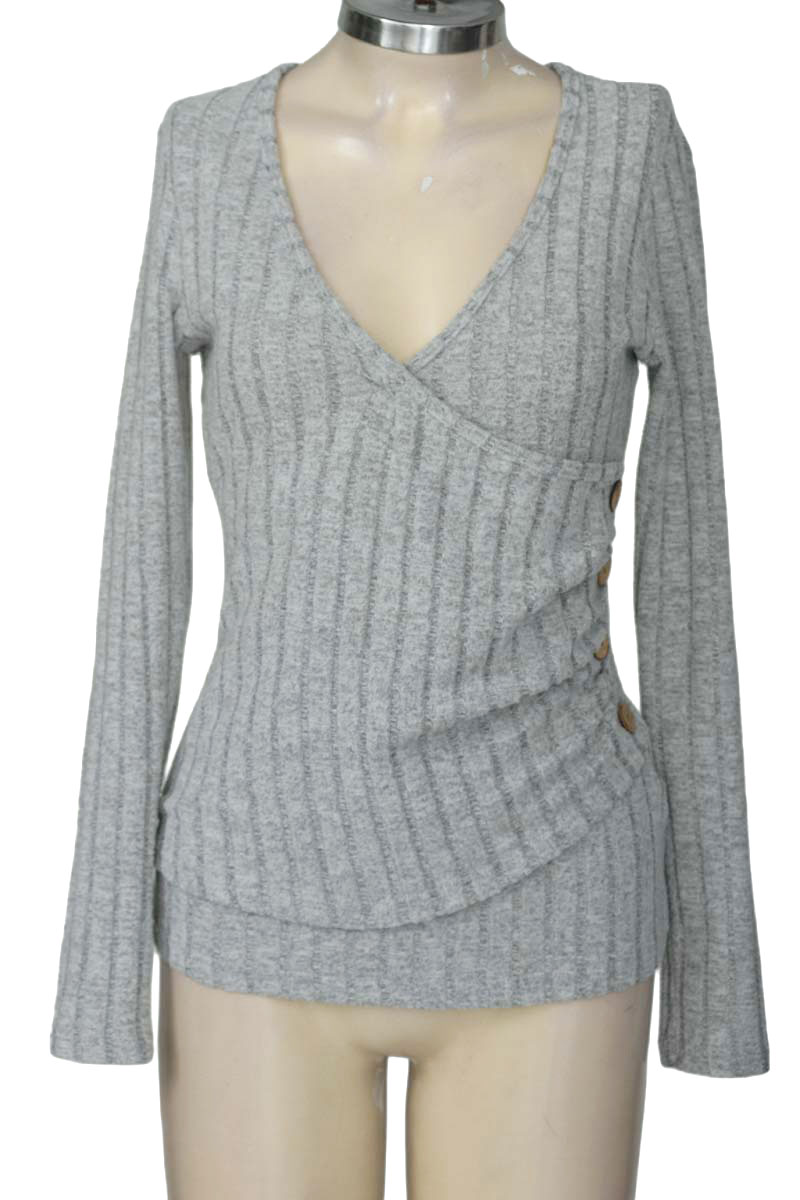 Top / Camiseta color Gris - Closeando