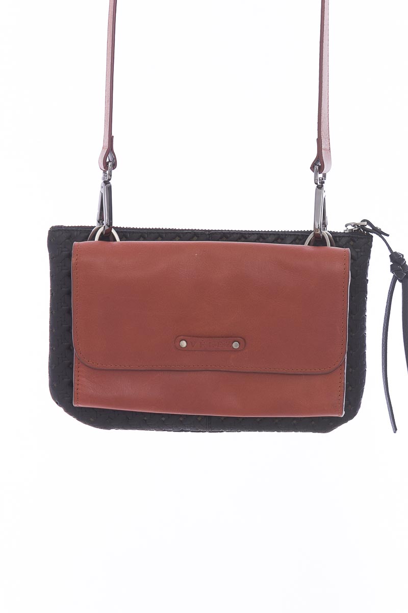 Cartera / Bolso / Monedero color Café - Vélez | Closeando ®