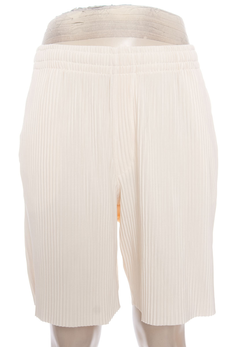 Bermuda - Pantaloneta color Beige - H&M