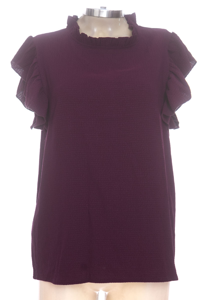 Top / Camiseta color Morado - Closeando