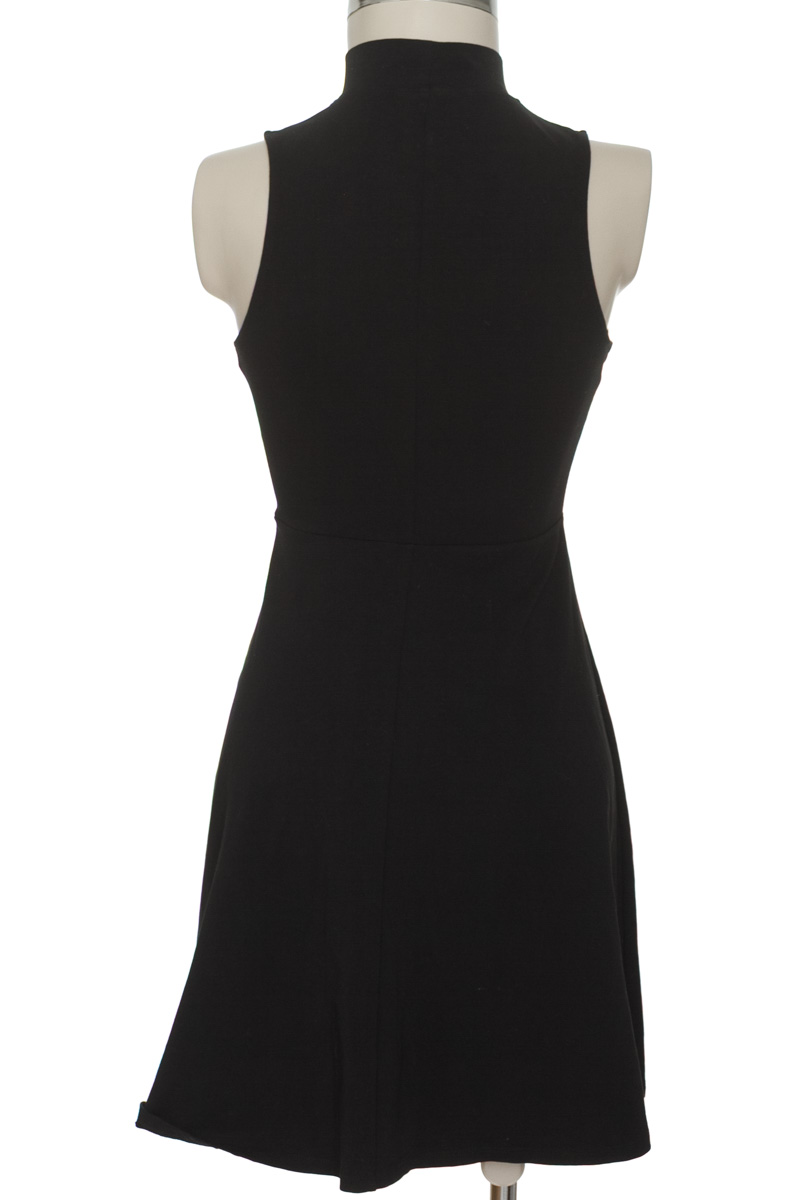 Vestido / Enterizo color Negro - Express