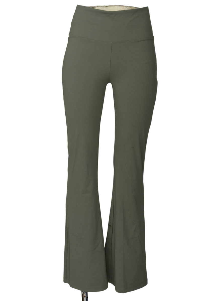 Ropa Deportiva / Salida de Baño color Verde - Ododos