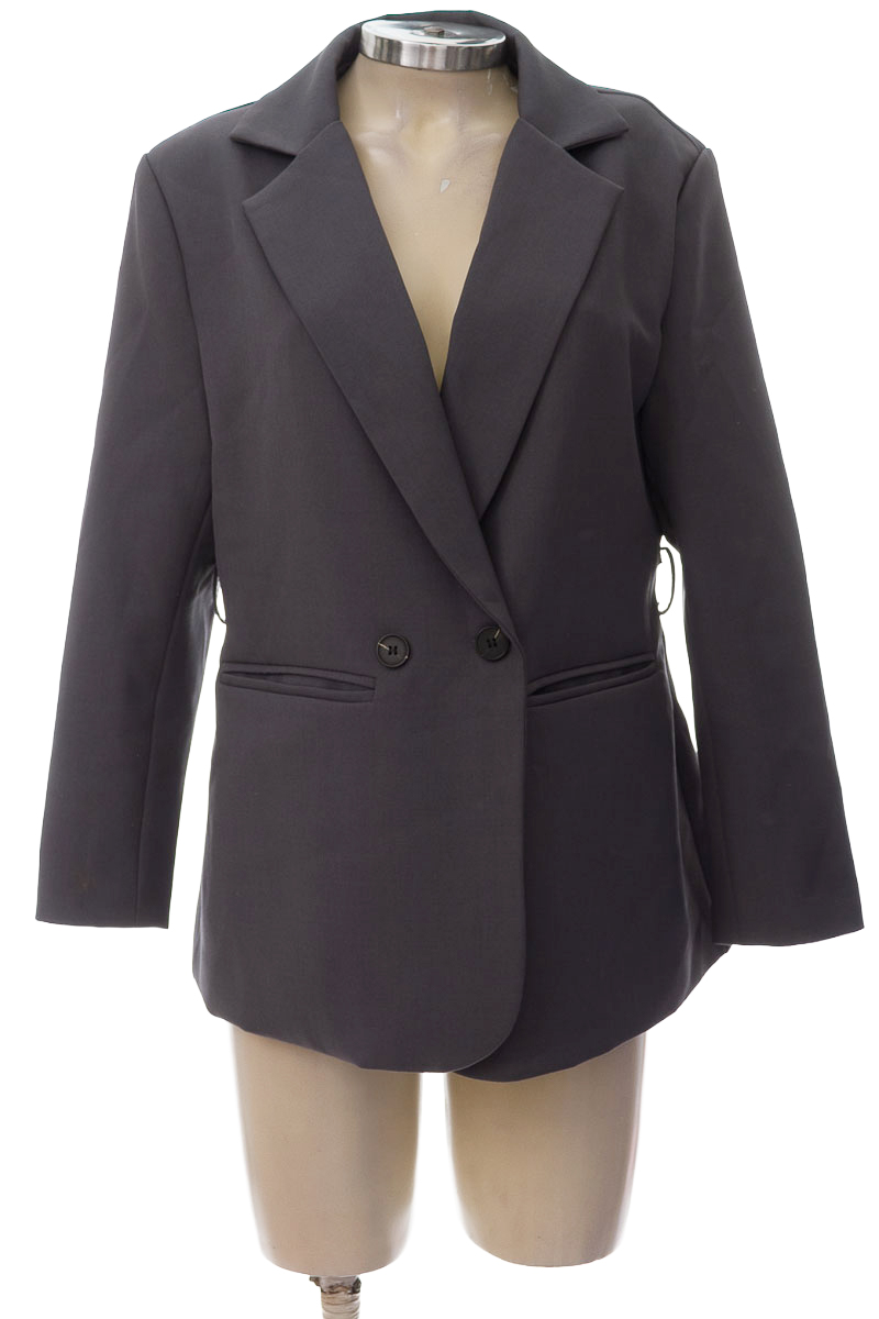 Chaqueta / Abrigo color Gris - Closeando