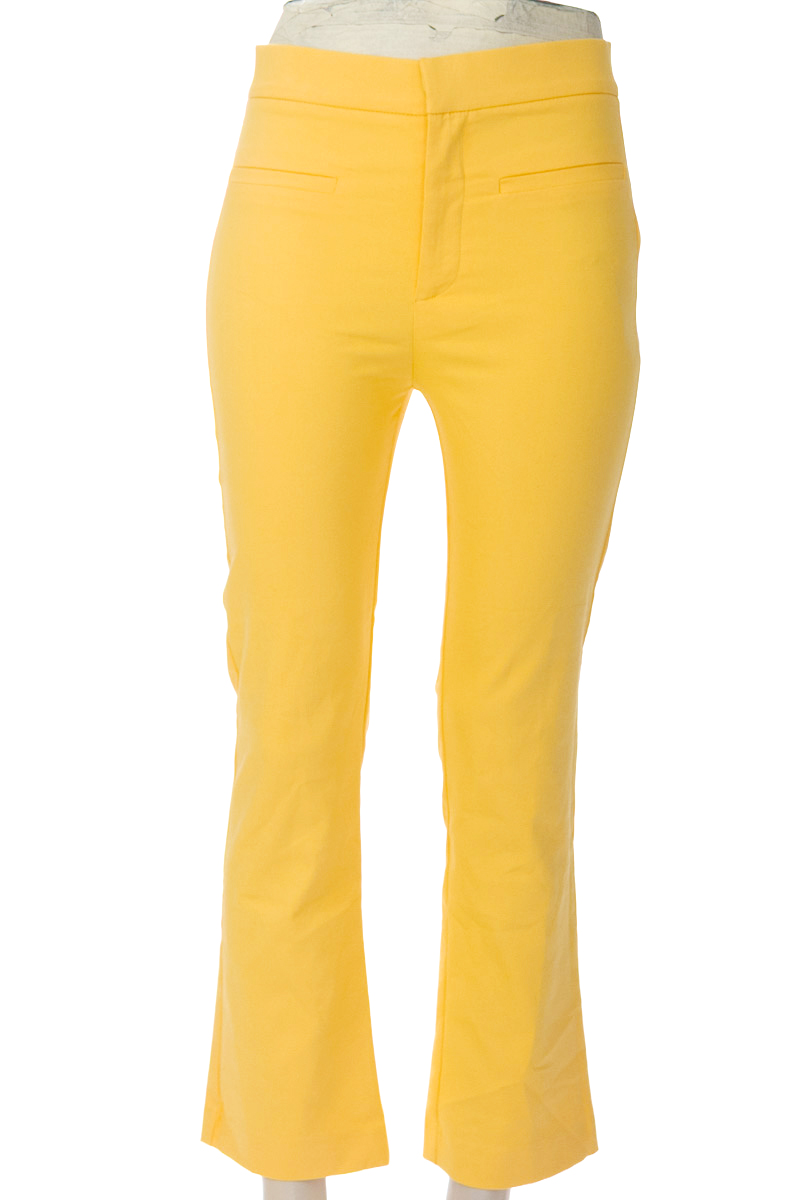 Pantalones color Mostaza - Zara
