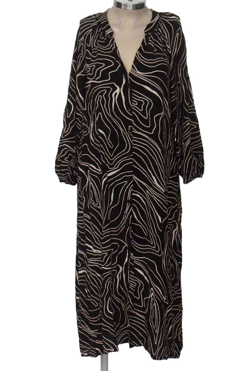 Vestido / Enterizo color Negro - Zara