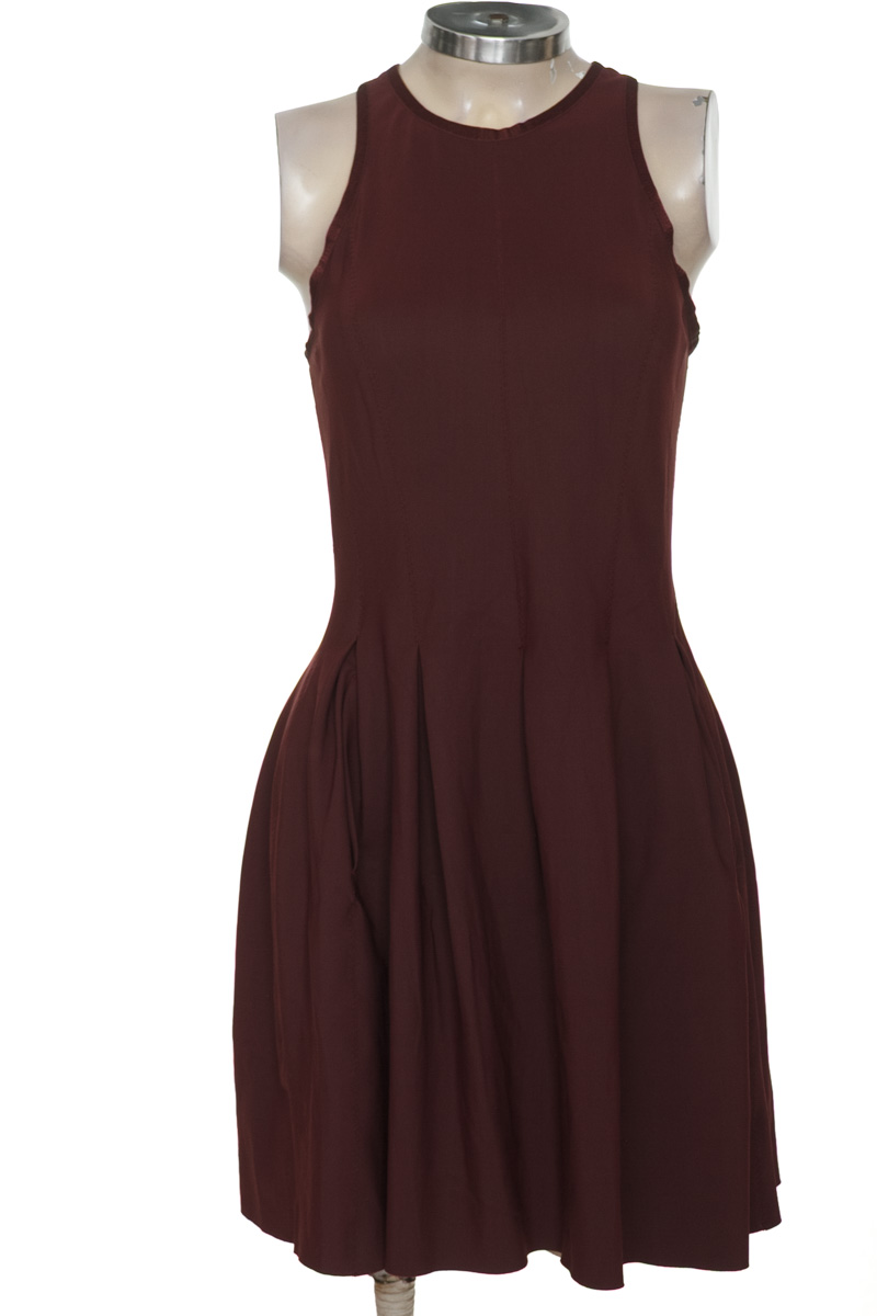 Ropa Deportiva / Salida de Baño color Vinotinto - Lululemon