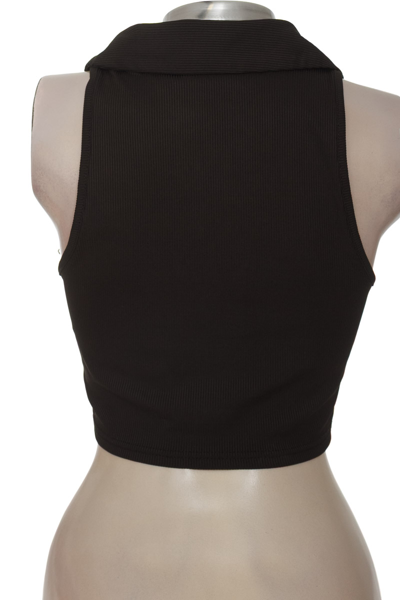 Top / Camiseta color Negro - Niuniu Studio