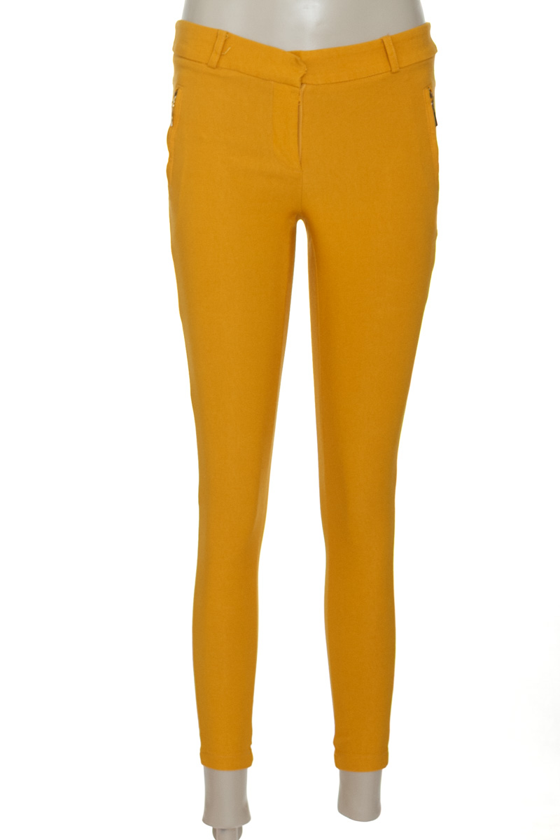 Pantalones color Mostaza - Basement