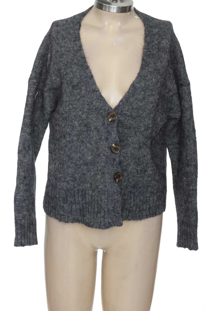 Sweater color Azul - Closeando