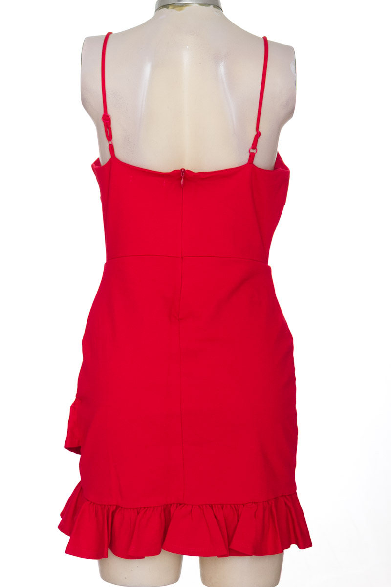 Vestido / Enterizo color Rojo - Petunia