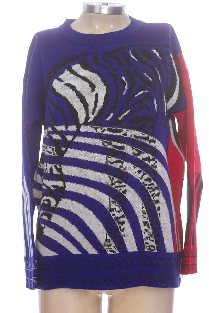 Sweater color Azul - Closeando