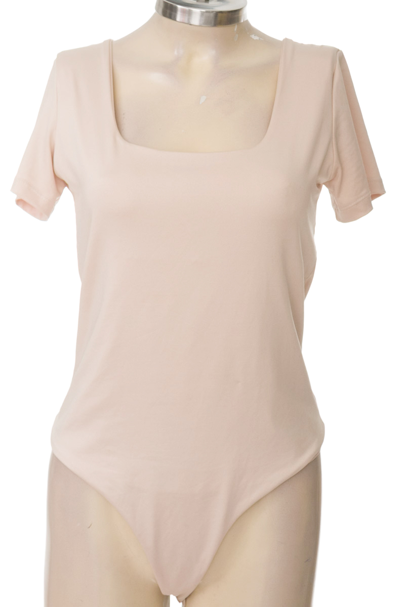 Top / Camiseta color Beige - Closeando
