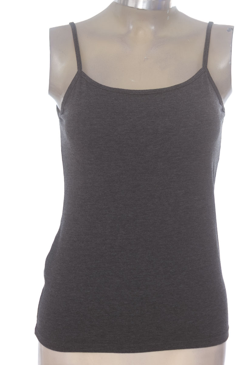 Top / Camiseta color Gris - Closeando