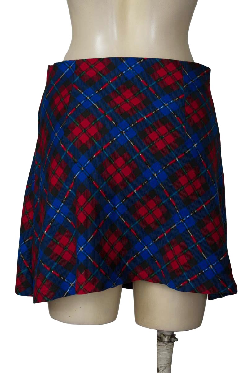 Falda color Azul - Closeando