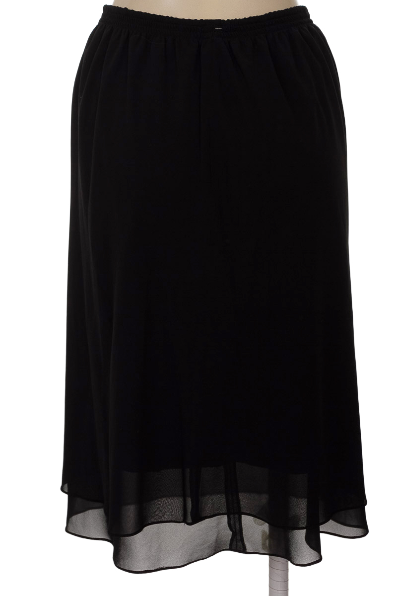 Falda color Negro - Closeando