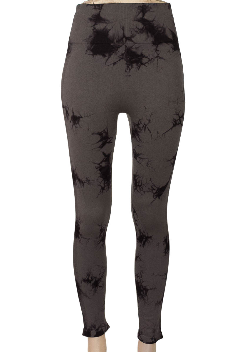 Ropa Deportiva / Salida de Baño color Gris - Closeando