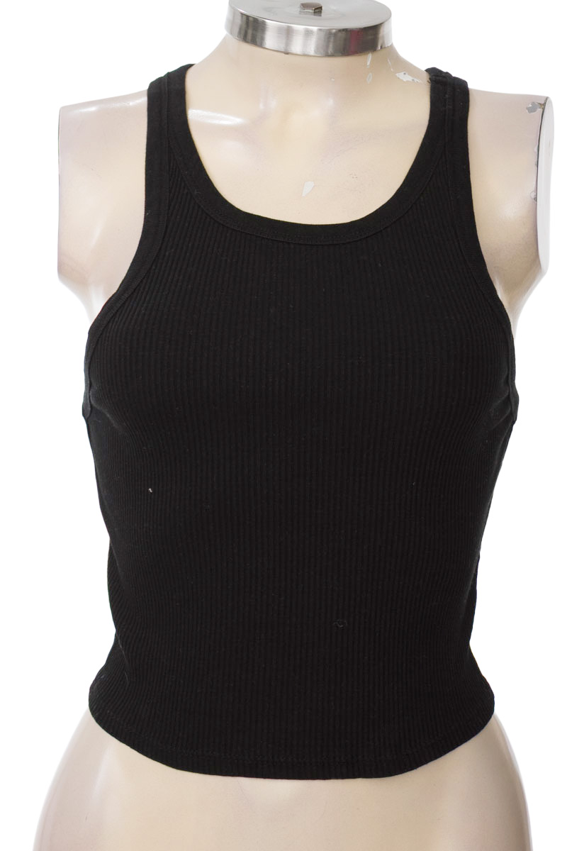 Top / Camiseta color Negro - Bershka