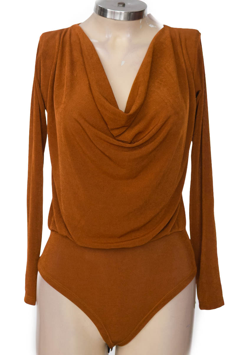 Top / Camiseta color Café - Dionne