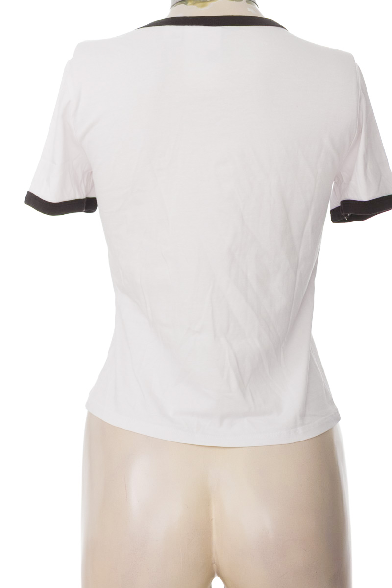 Top / Camiseta color Blanco - Divided by H&M
