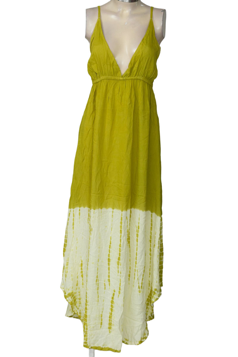 Vestido / Enterizo color Verde - Kohinoor