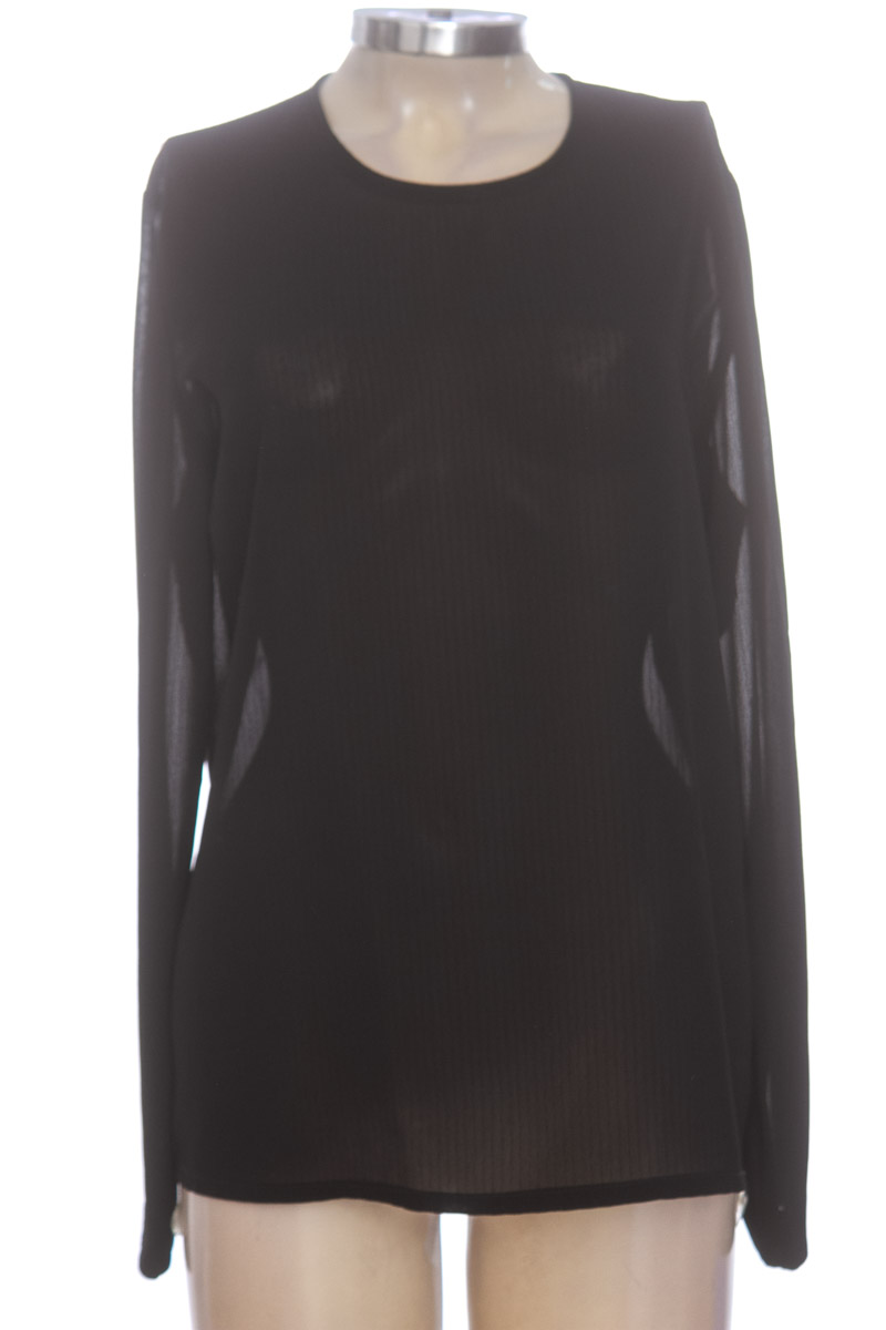 Blusa color Negro - Closeando
