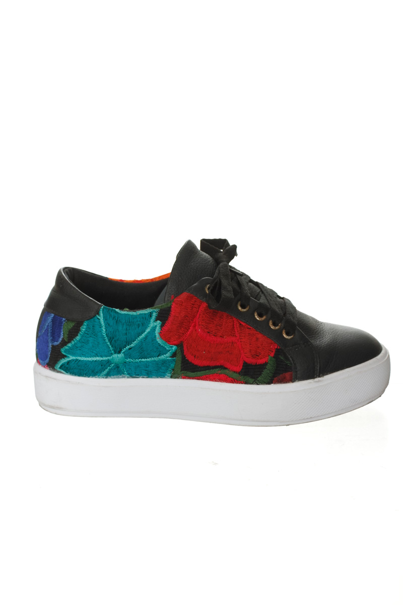 Zapatos color Negro - Ixchel