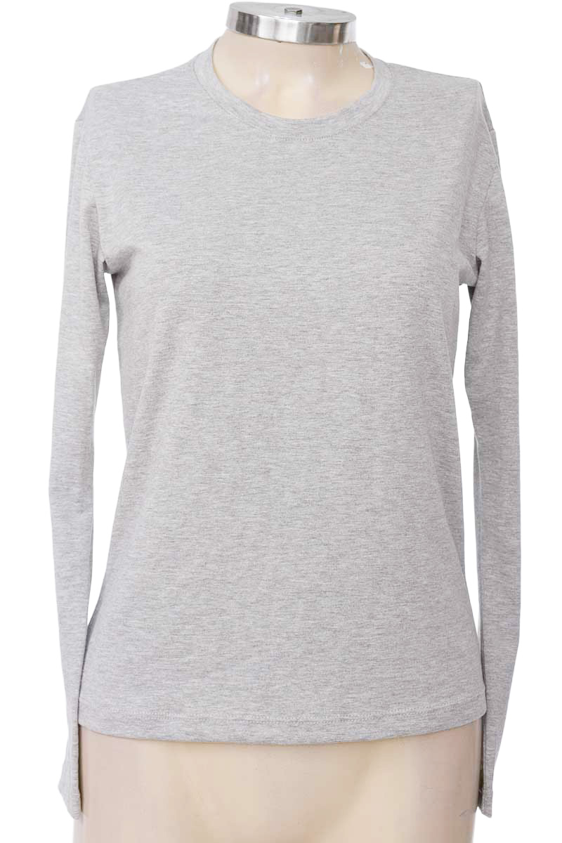 Top / Camiseta color Gris - Closeando