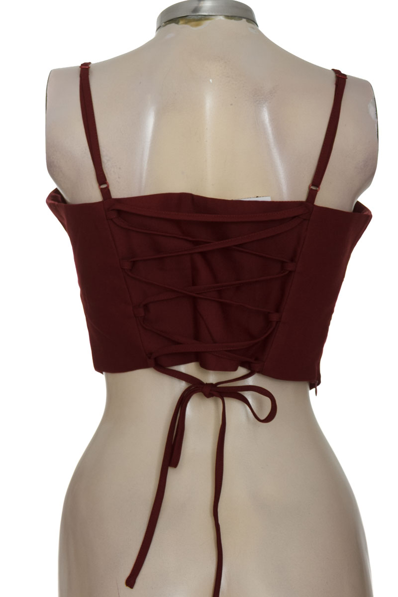 Top / Camiseta color Vinotinto - ANEWSTA