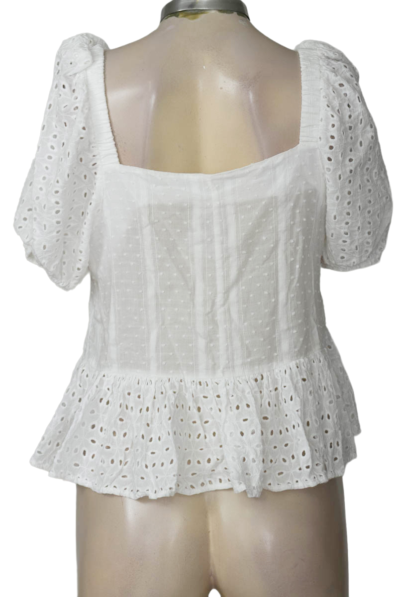 Blusa color Blanco - Basement