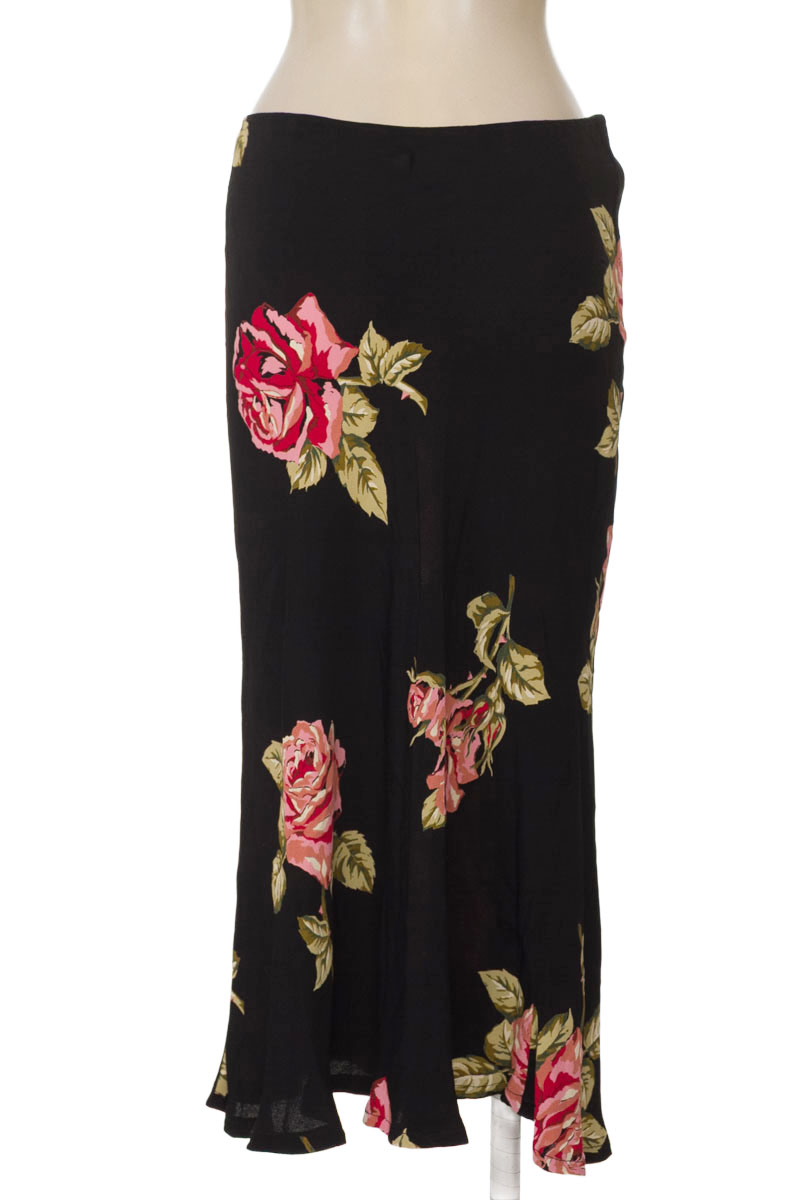 Falda color Negro - Closeando