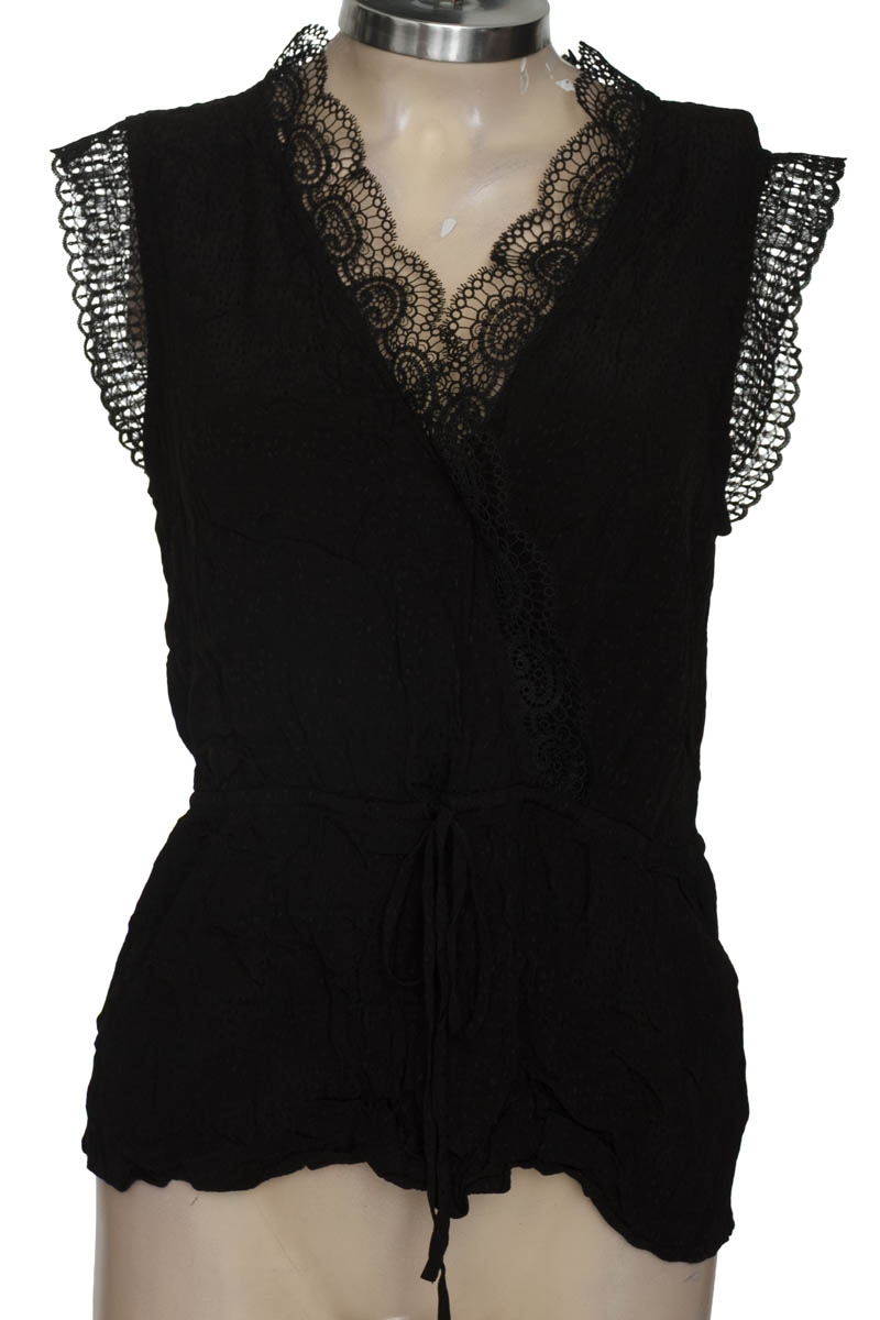 Blusa color Negro - MNG