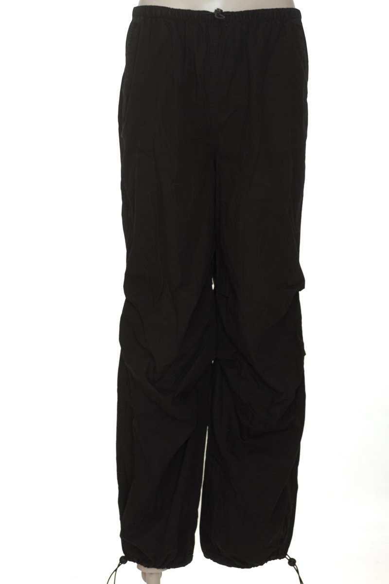 Pantalones color Negro - Divided by H&M