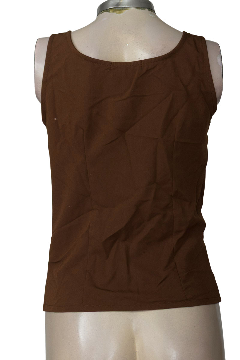 Top / Camiseta color Café - NAVISSI