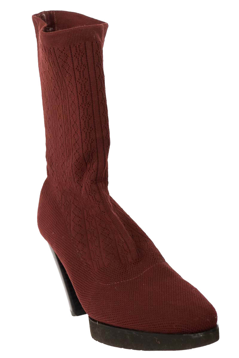 Zapatos color Vinotinto - Closeando