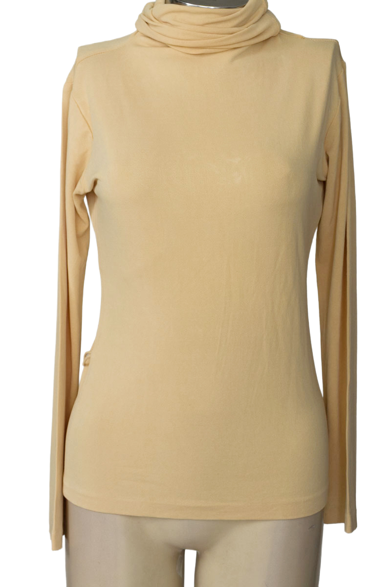 Sweater color Beige - Maria Elena Villamil