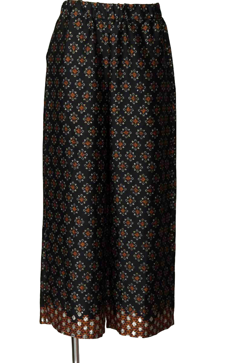 Pantalones color Negro - MNG