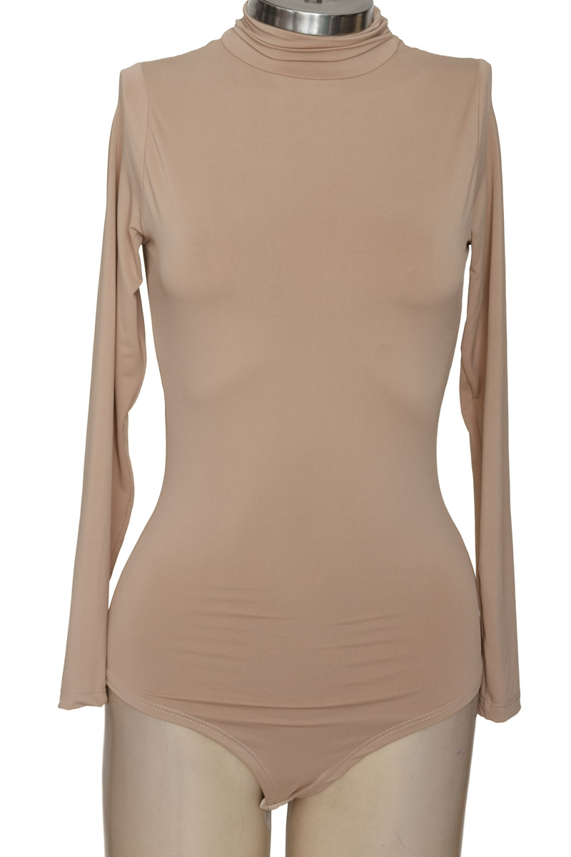 Top / Camiseta color Beige - Closeando